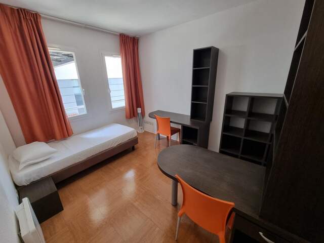 Appartement À Vendre Avignon Extra-Muros, Studio 19 m², Résidence Sainte Marthe, Face Université — photo du bien