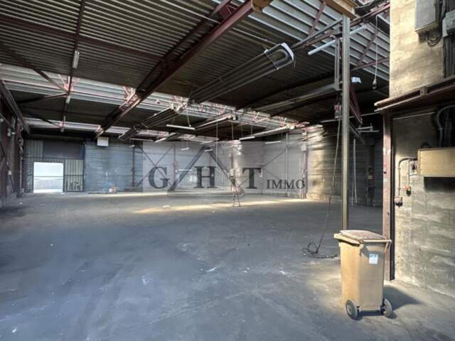 Entrepôt Bureaux A louer — photo du bien