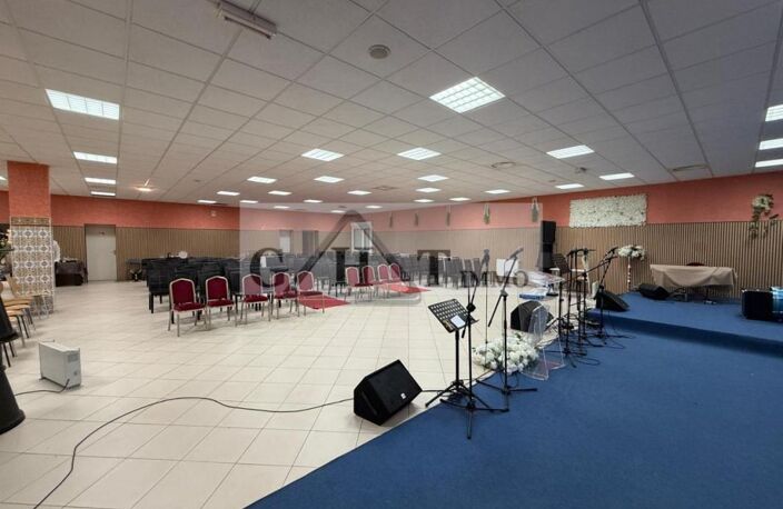 ENTREPOT/ BUREAU A VENDRE MERU — photo 2
