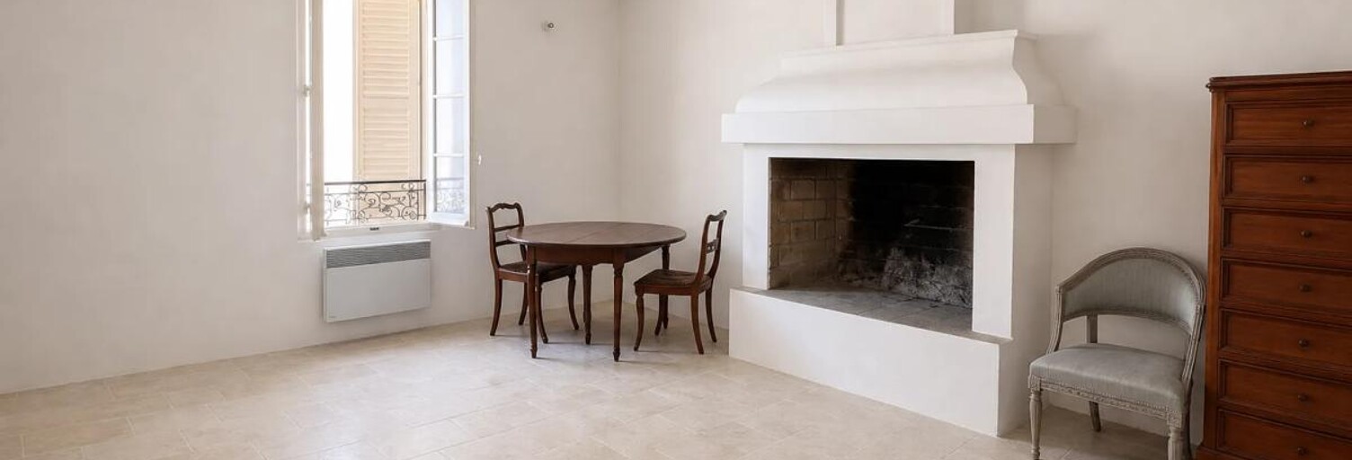 Maison 9 Pièces 220 m² à vendre à Claviers (83830)