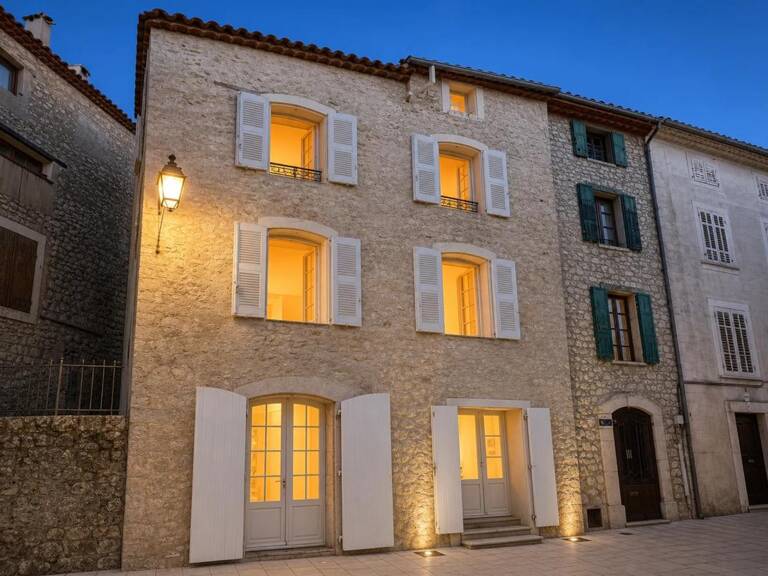 Charmante maison 9 pièces à Claviers — photo 1