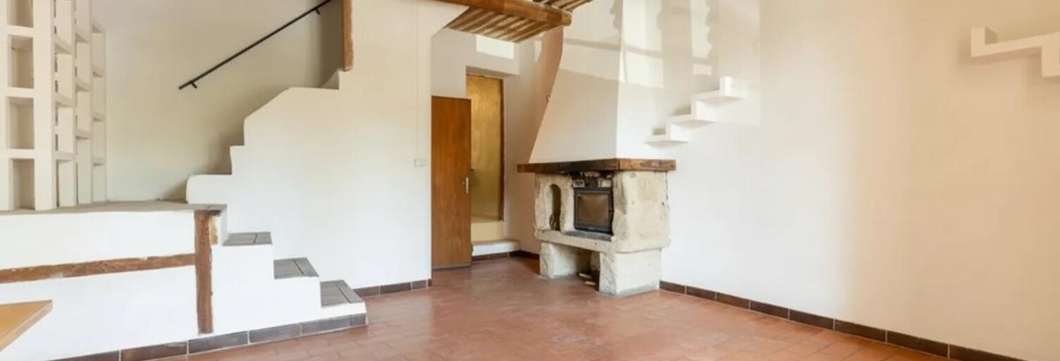 Maison 2 Pièces 100 m² à vendre à Alleins (13980)