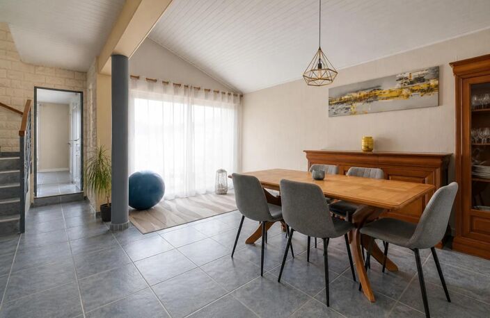 Maison de 6 pièces de 140 m² et 70 m2 de combles aménageables — photo 4