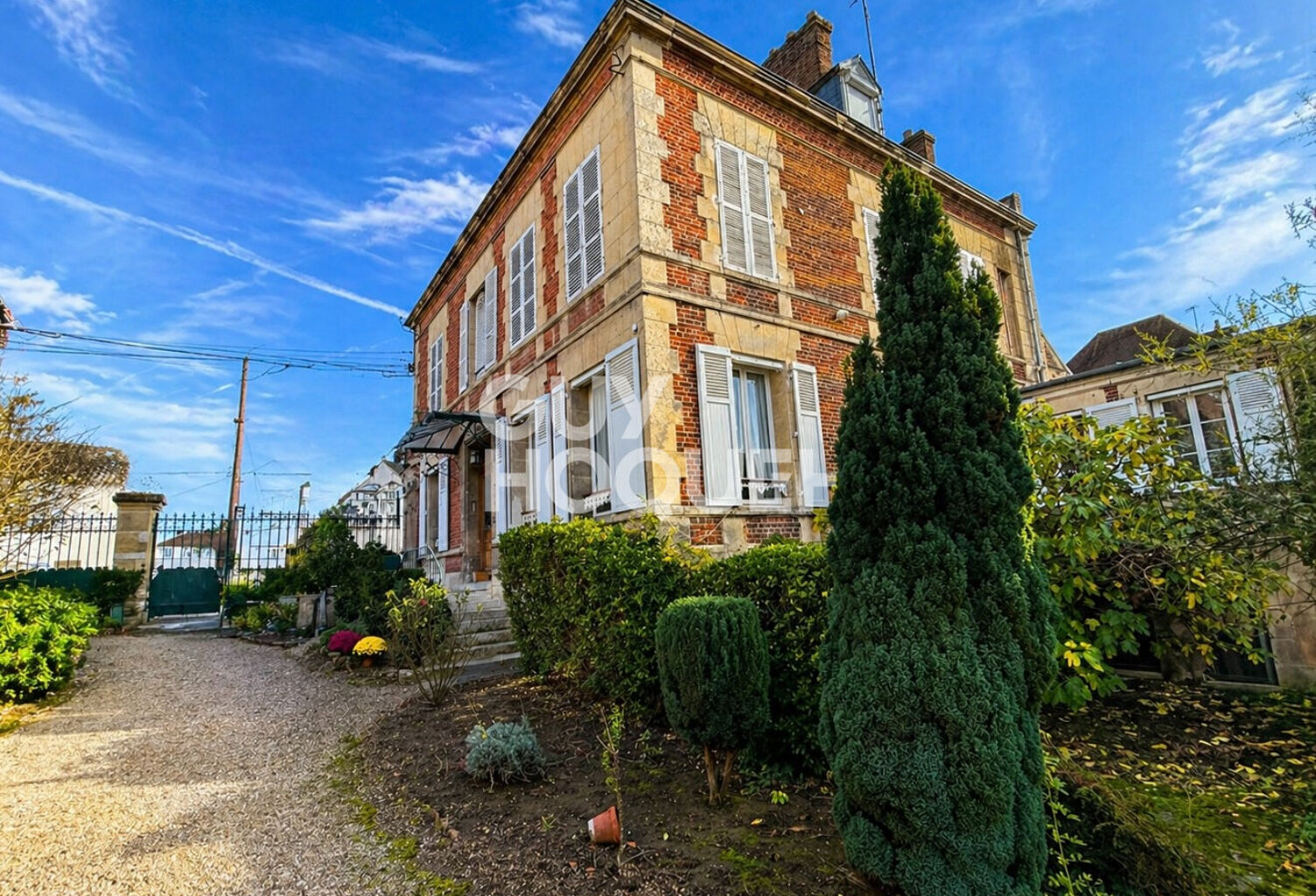 Maison de prestige à vendre à Margny les Compiègne - Référence C2337 — photo 1