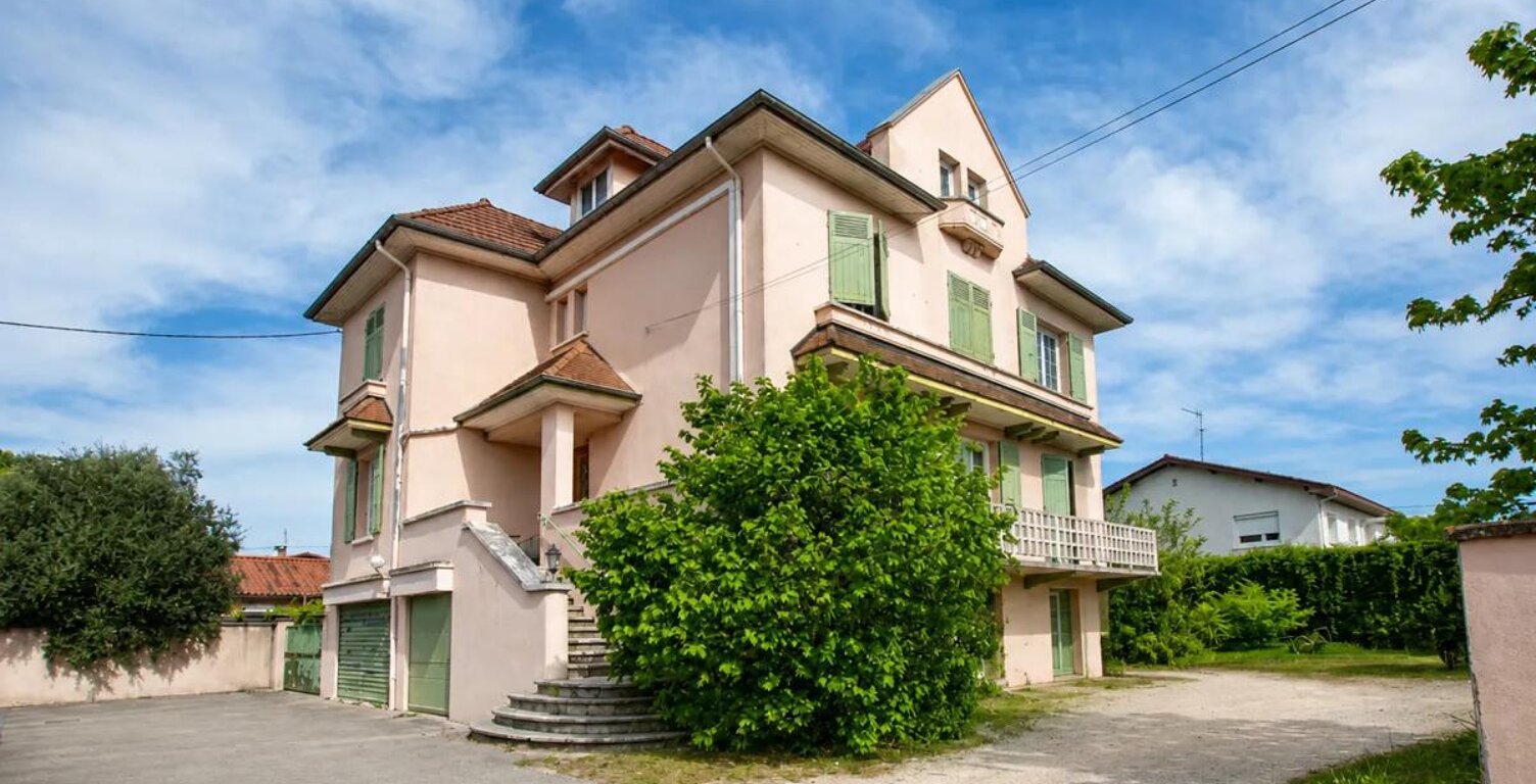 Maison de 12 pièces à Villars-les-Dombes — photo 1
