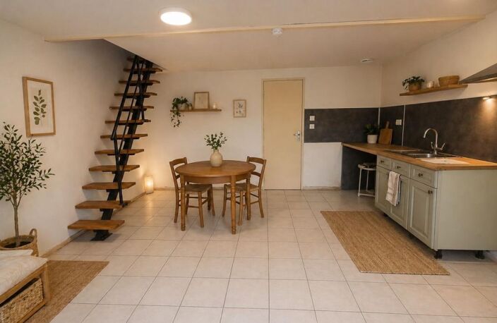 Maison à rénover – Gros potentiel en plein centre de Firmi — photo 4