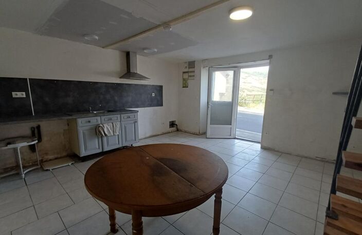 Maison à rénover – Gros potentiel en plein centre de Firmi — photo 5