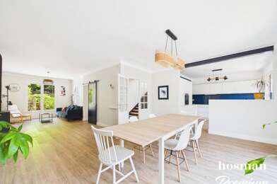 Maison 8 pièces 699900 €
