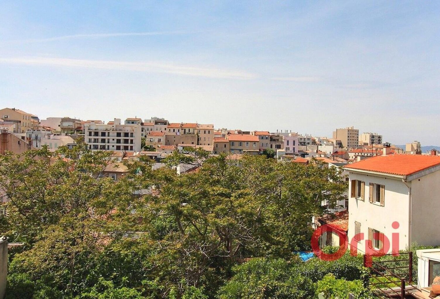 Rare à Endoume (13007) - Immeuble (10 pièces- 165m2) en mono-propriété avec jardin et aperçu mer — photo 1