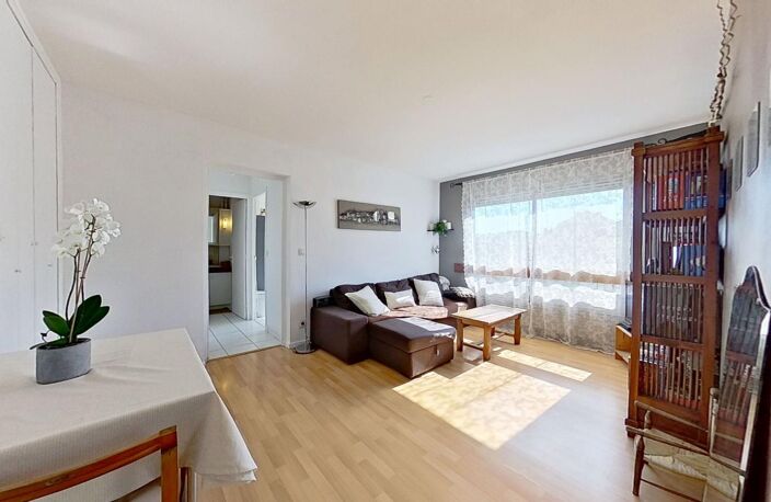 Appartement T2 Croix Rousse + place de parking — photo 2
