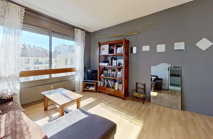 Appartement T2 Croix Rousse + place de parking — photo 3