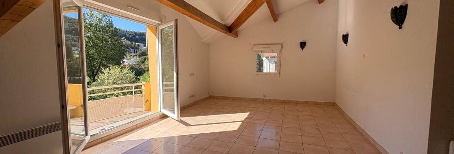 Appartement 4 Pièces 79 m² à louer à Peille (06440)