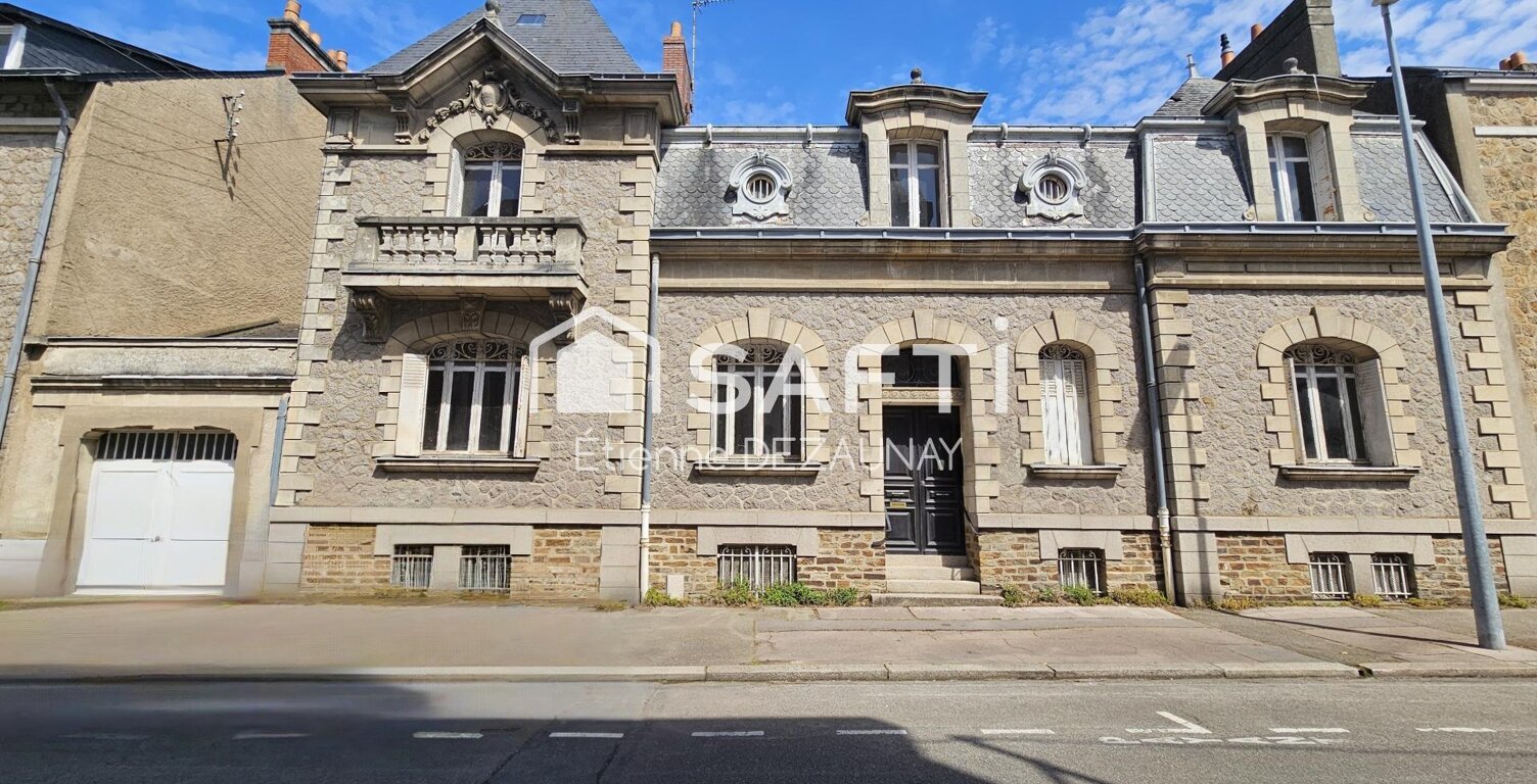 Quartier Monselet, garage de 45m², 9 chambres — photo 1