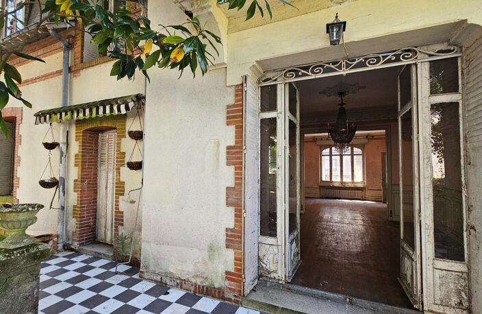 Quartier Monselet, garage de 45m², 9 chambres — photo 2