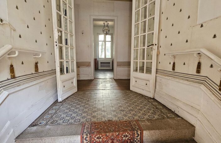 Quartier Monselet, garage de 45m², 9 chambres — photo 5