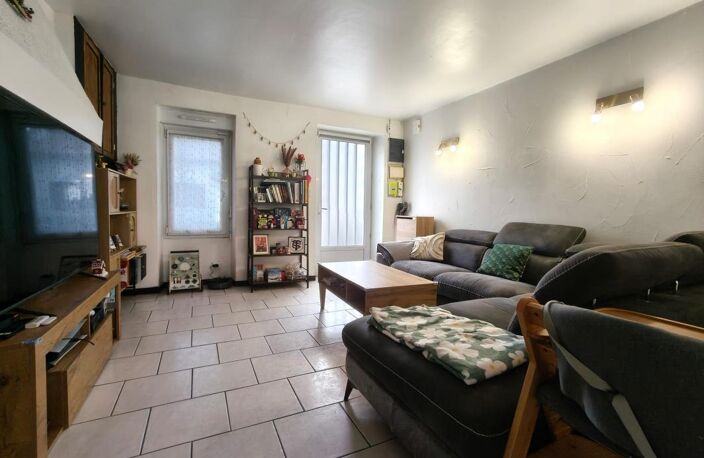 Maison de Ville 63 m² – Confort Moderne, Climatisée et Triple Stationnement — photo 3