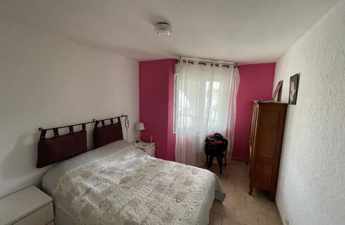 A VENDRE SANARY SUR MER 83110 CENTRE VILLE APPARTEMENT 2 PIECES LUMINEUX A 500 M DU PORT — photo 3