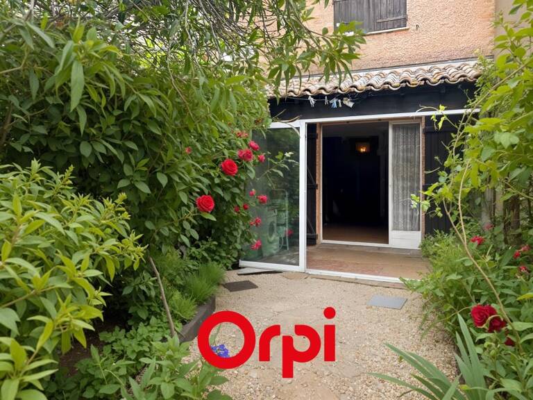 Appartement à vendre - Proche centre Saint-Cyr-sur-Mer — photo 1