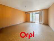 Appartement à vendre - Proche centre Saint-Cyr-sur-Mer — photo 2