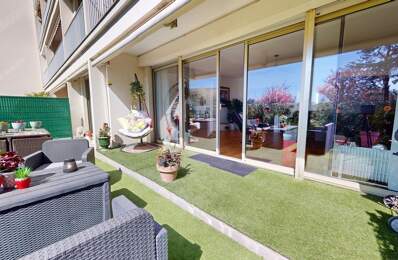 Appartement À Vendre — photo du bien