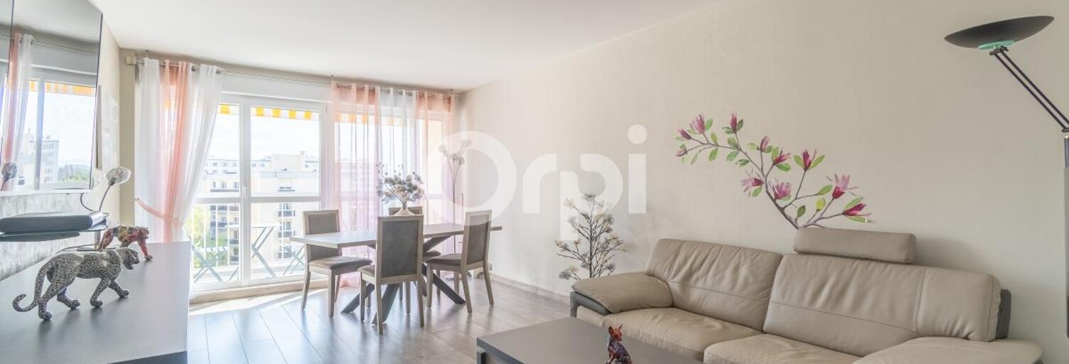 Appartement 5 Pièces 106 m² à vendre à Reims (51100)