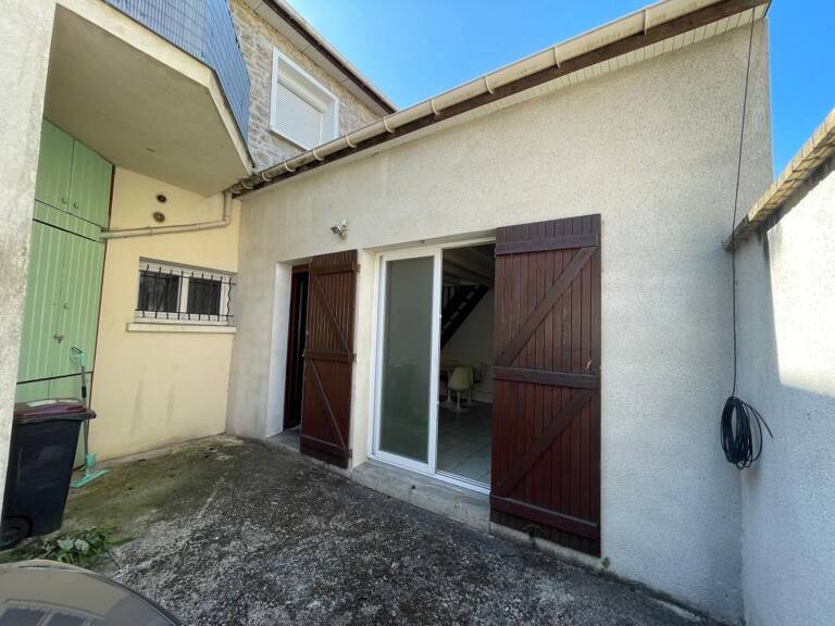 Appartement À Vendre — photo 1