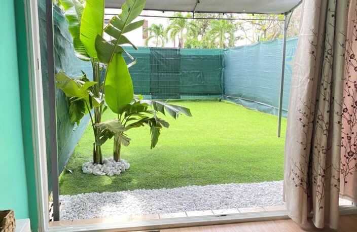 APPARTEMENT T2 MEUBLE  AU RDC AVEC JARDINET — photo 2