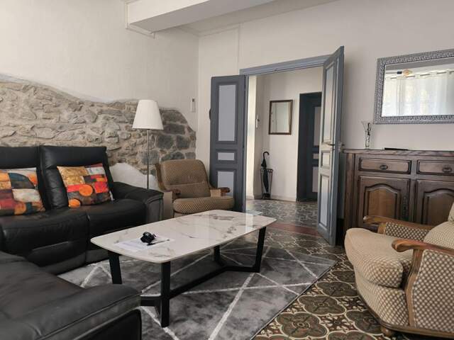 LEZIGNAN CORBIERE , GRANDE MAISON T 6 AVEC GITE — photo du bien