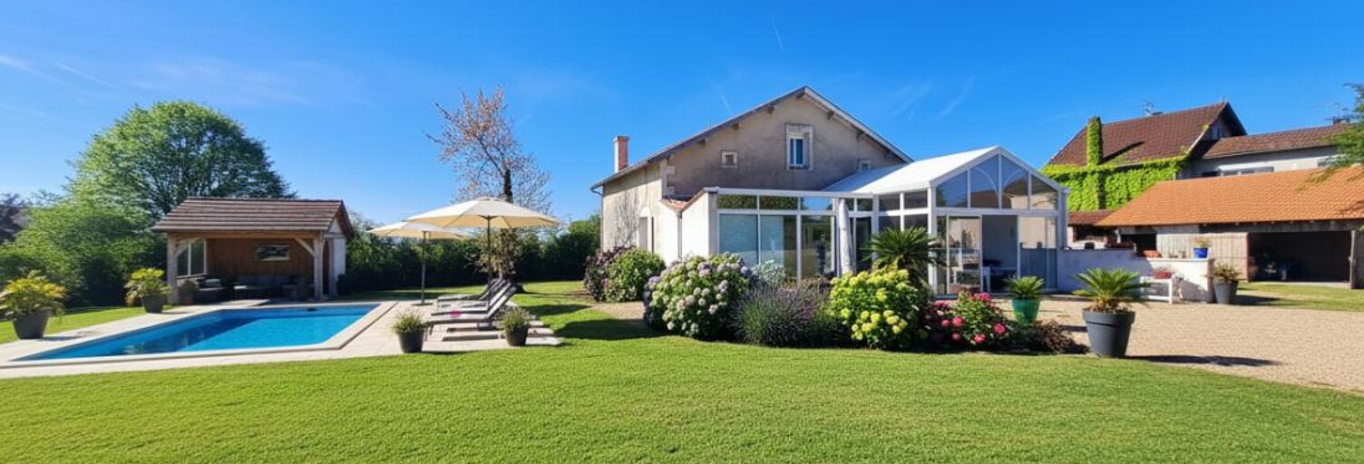 Maison 6 Pièces 226 m² à vendre à Saint-Séverin (16390)