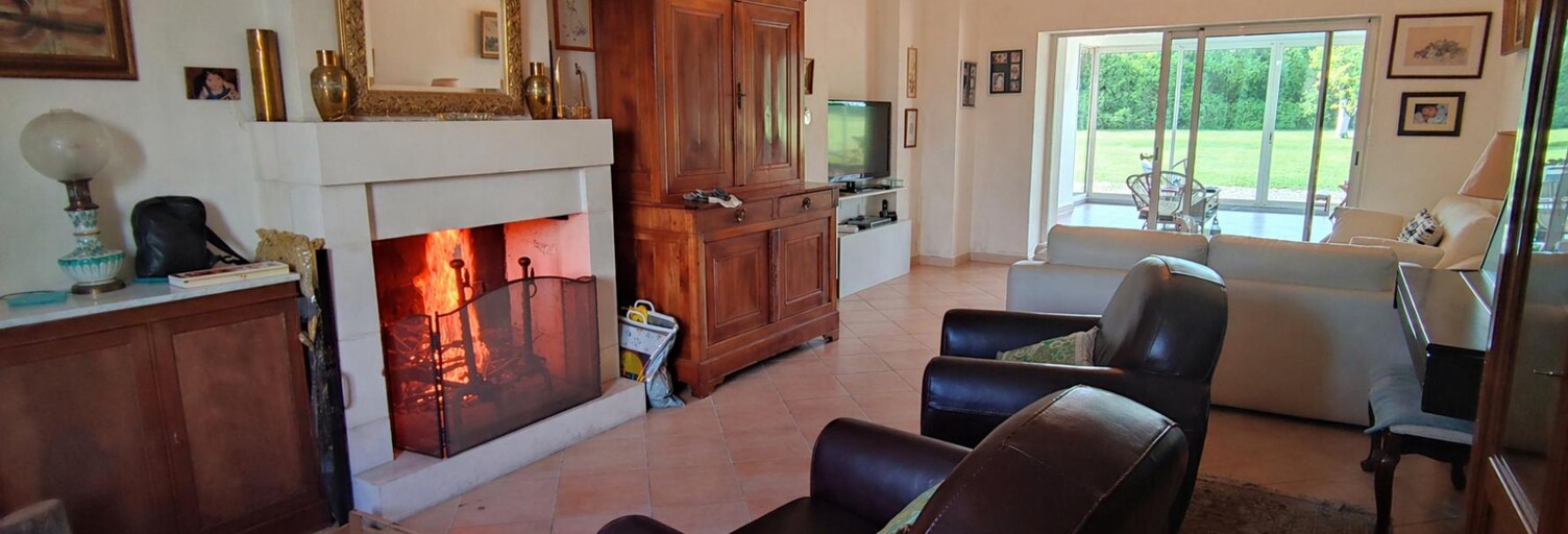 Maison 6 Pièces 226 m² à vendre à Saint-Séverin (16390)