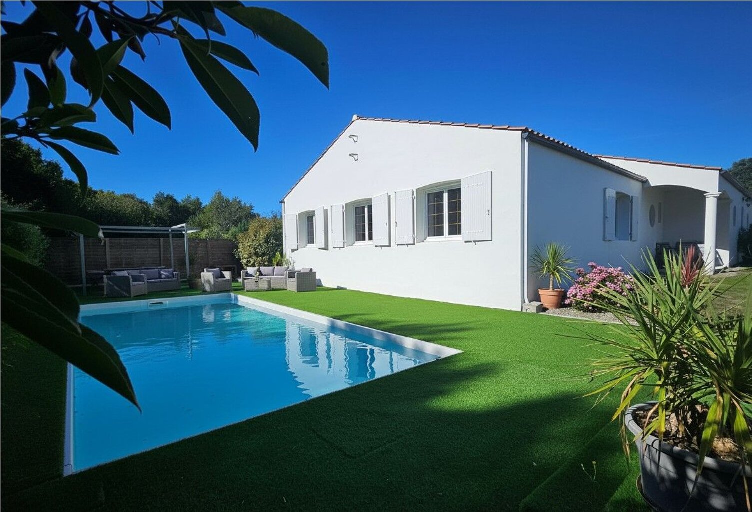 Maison 5 chambres + 1 grand garage — photo 1