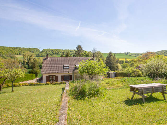 Maison de Maçon 122 m2 + Grand Sous sol ;sur un Terrain de 1,6 Hectare ? Les Andelys — photo du bien