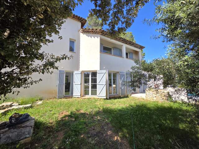VILLA - 188 M² - 5 CHAMBRES - PISCINE - JARDIN — photo du bien