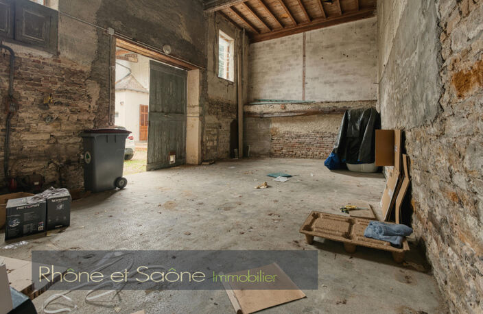 Vente maison 5 pièces 180 m² Montmerle-sur-Saône (01090) — photo 2