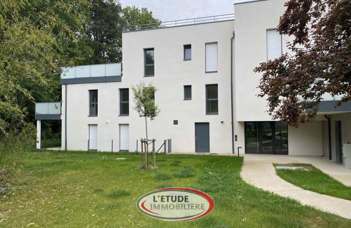Dans environnement protégé, vaste appartement Neuf avec terr — photo 3