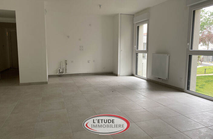 Dans environnement protégé, vaste appartement Neuf avec terr — photo 5