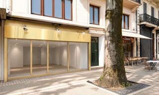 Commerce  125 m² à louer à Nîmes (30000)