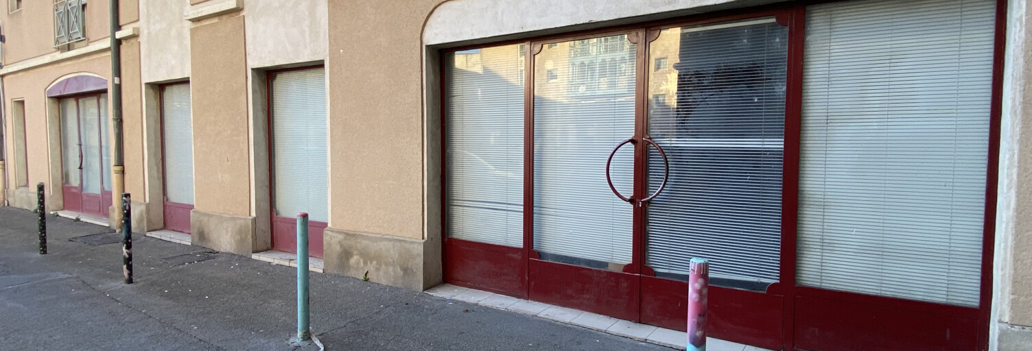 Bureau  187 m² à louer à Nîmes (30000)