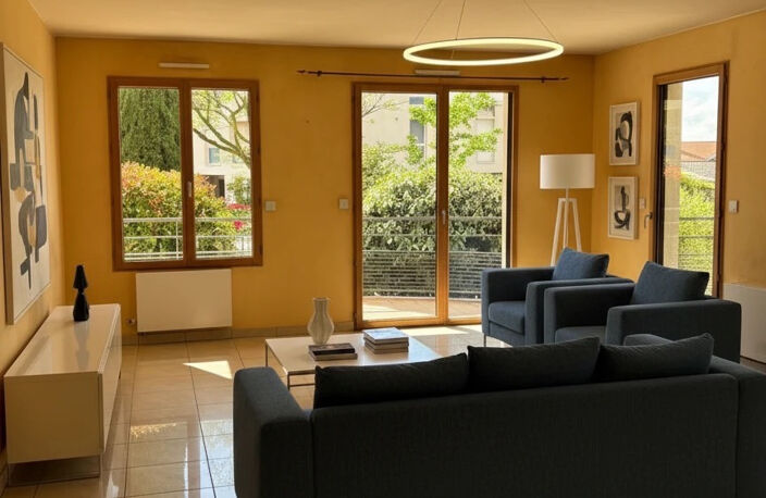 EXCLUSIVITE : Limas appartement  familial avec jardin à prox — photo 4