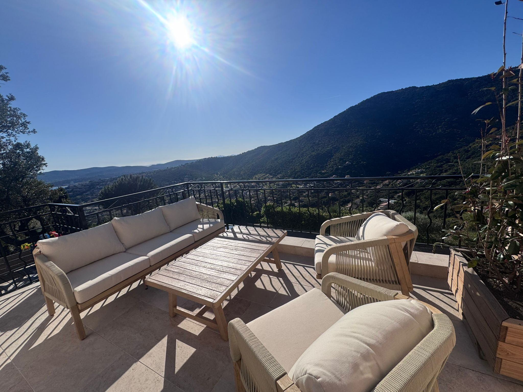 Appartement  T4 à vendre Lavandou (Le) 83980