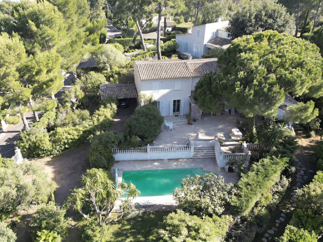 JUAN LES PINS - SAINT MAYMES- BELLE PROPRIETE PROVENCALE — photo du bien