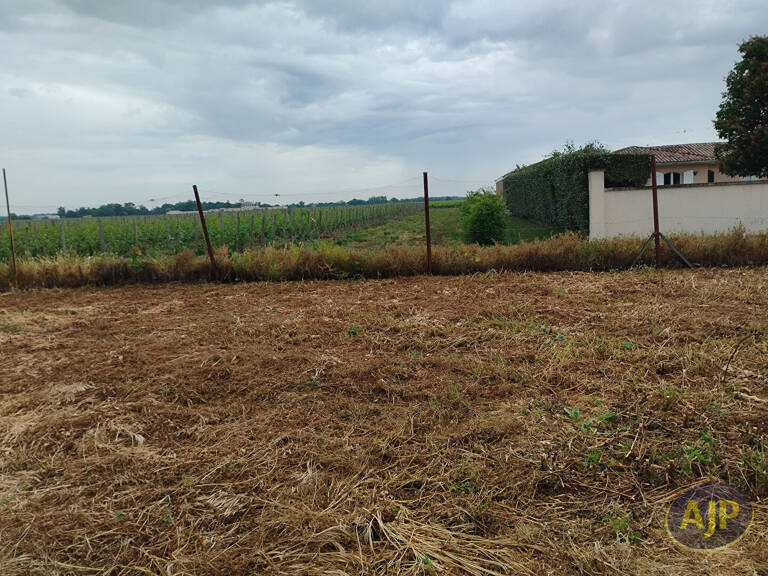 Terrain constructible Pauillac 635 m2 — photo 1