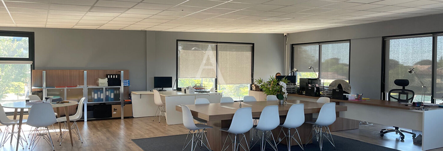 Commerce  105 m² à louer à Fonbeauzard (31140)