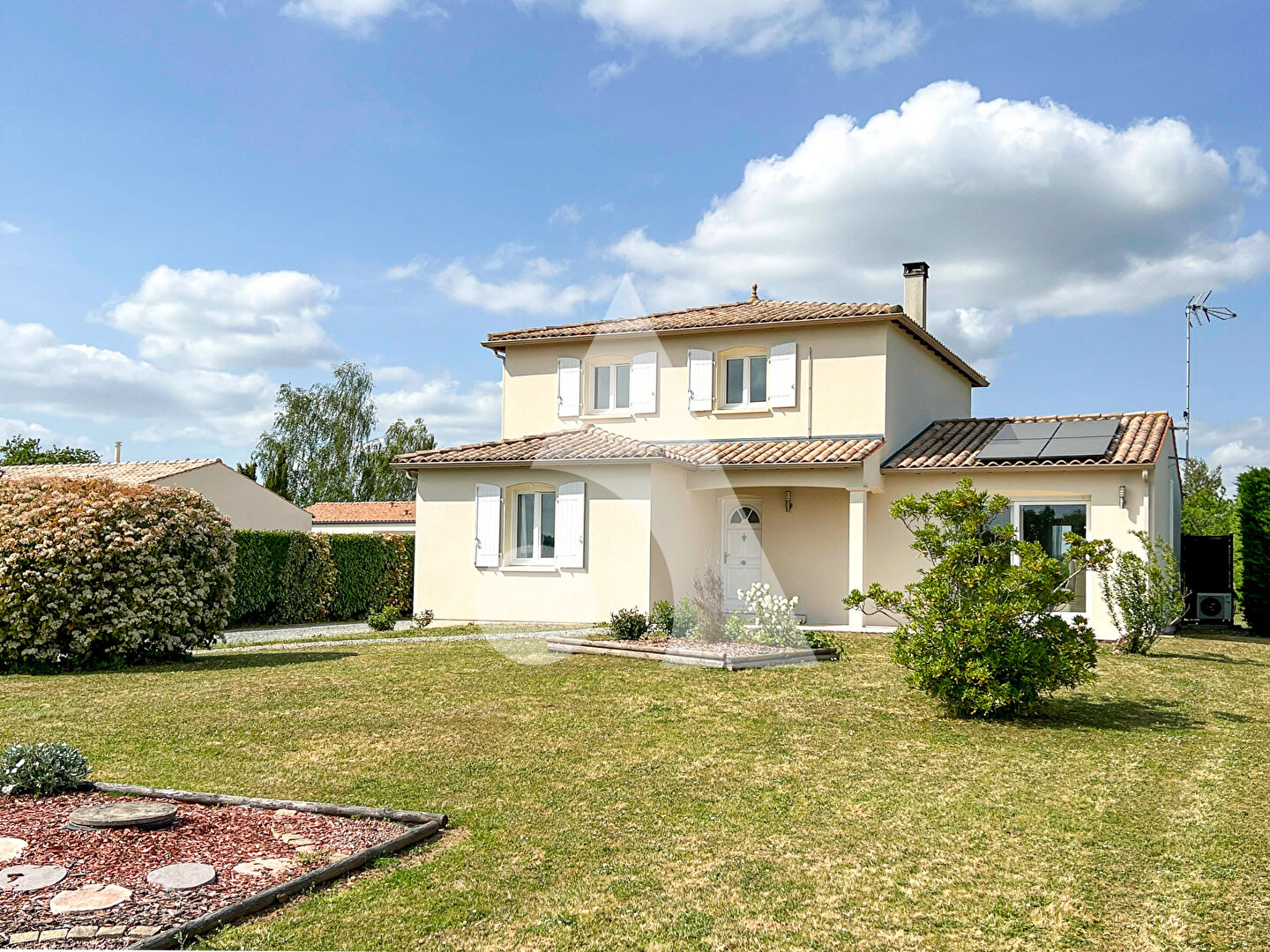 Villa / Maison  T7 à vendre Saint-Vaize 17100