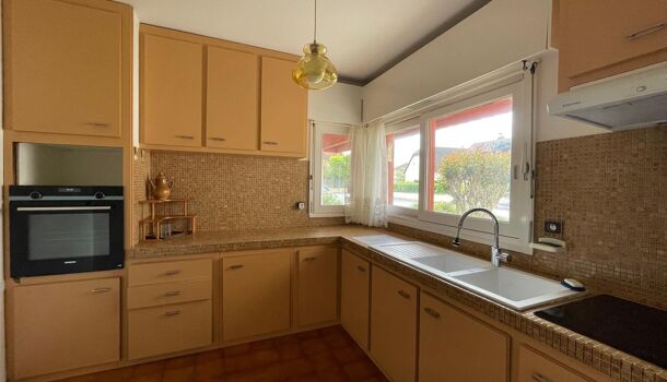Villa / Maison 6 pièces  à louer Pau 64000
