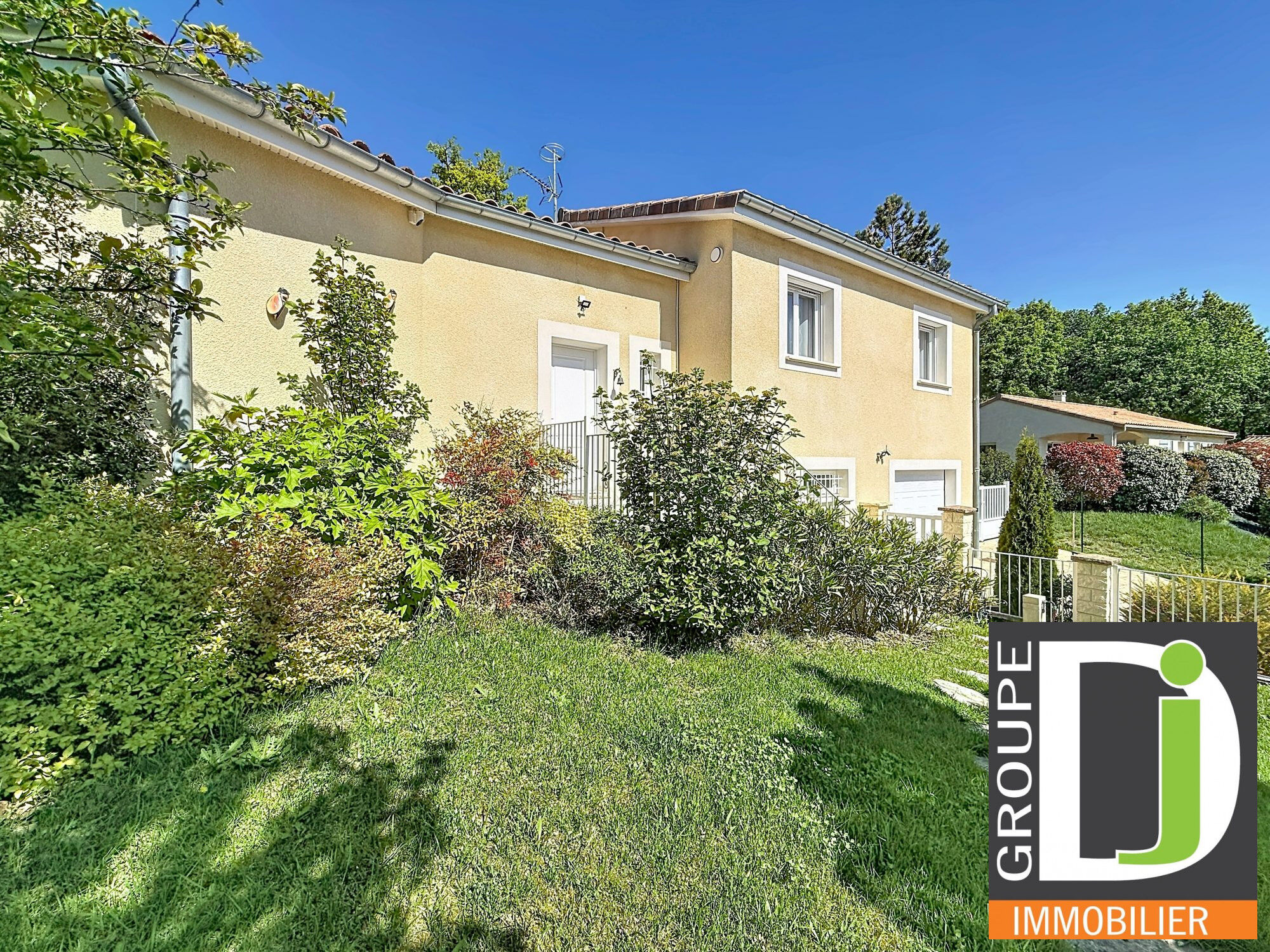 Villa / Maison  T5 à vendre Mirabel-et-Blacons 26400