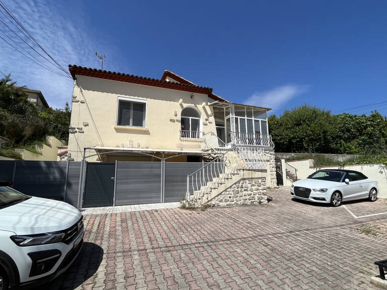 MARSEILLE 15 ND LIMITE PROPRIETE DE RAPPORT AVEC 4 LOGEMENTS — photo 1