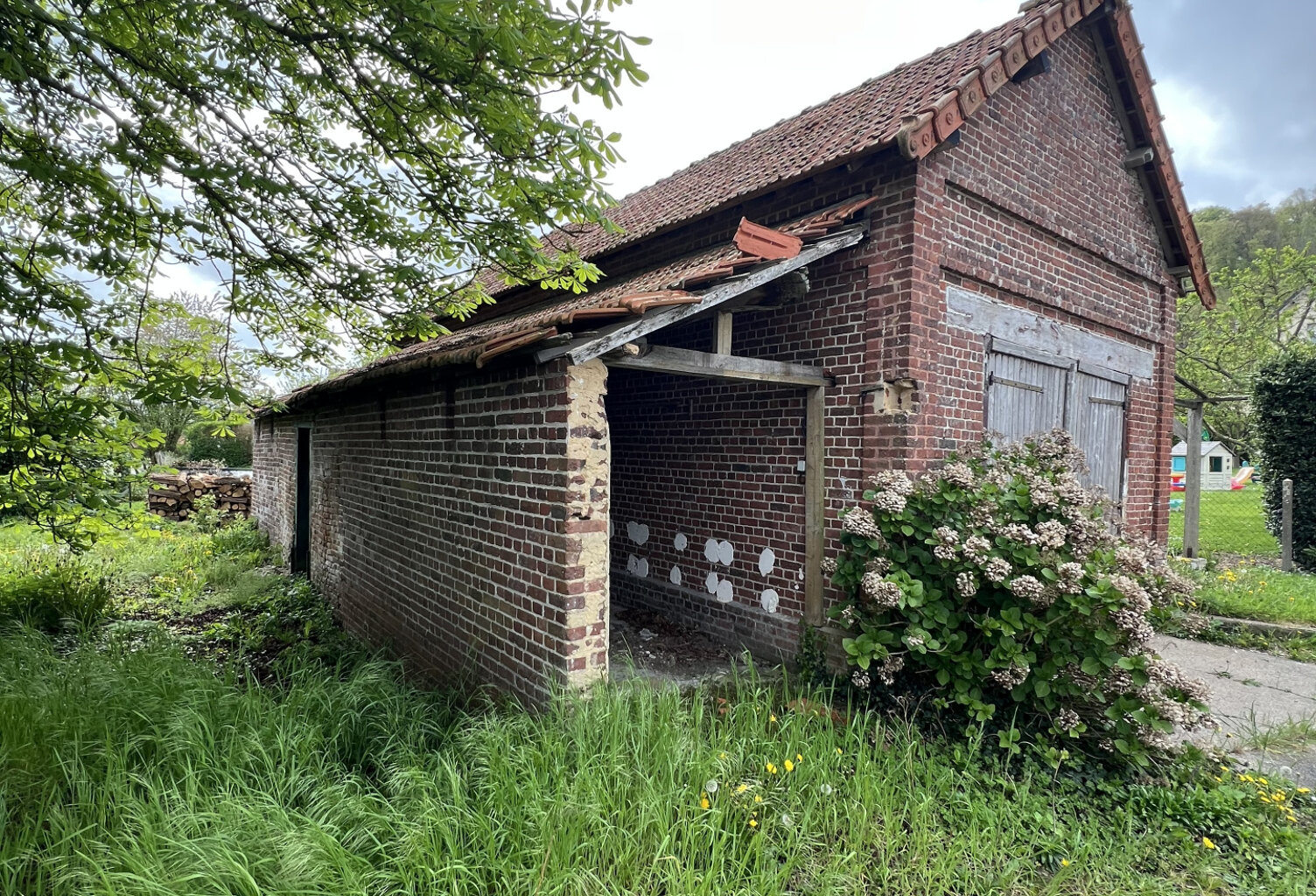 Bâtiment en brique à MARTIGNY — photo 1