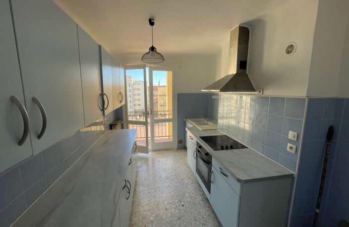 4 Pièces Appartement T4 avec parking et cave — photo 3
