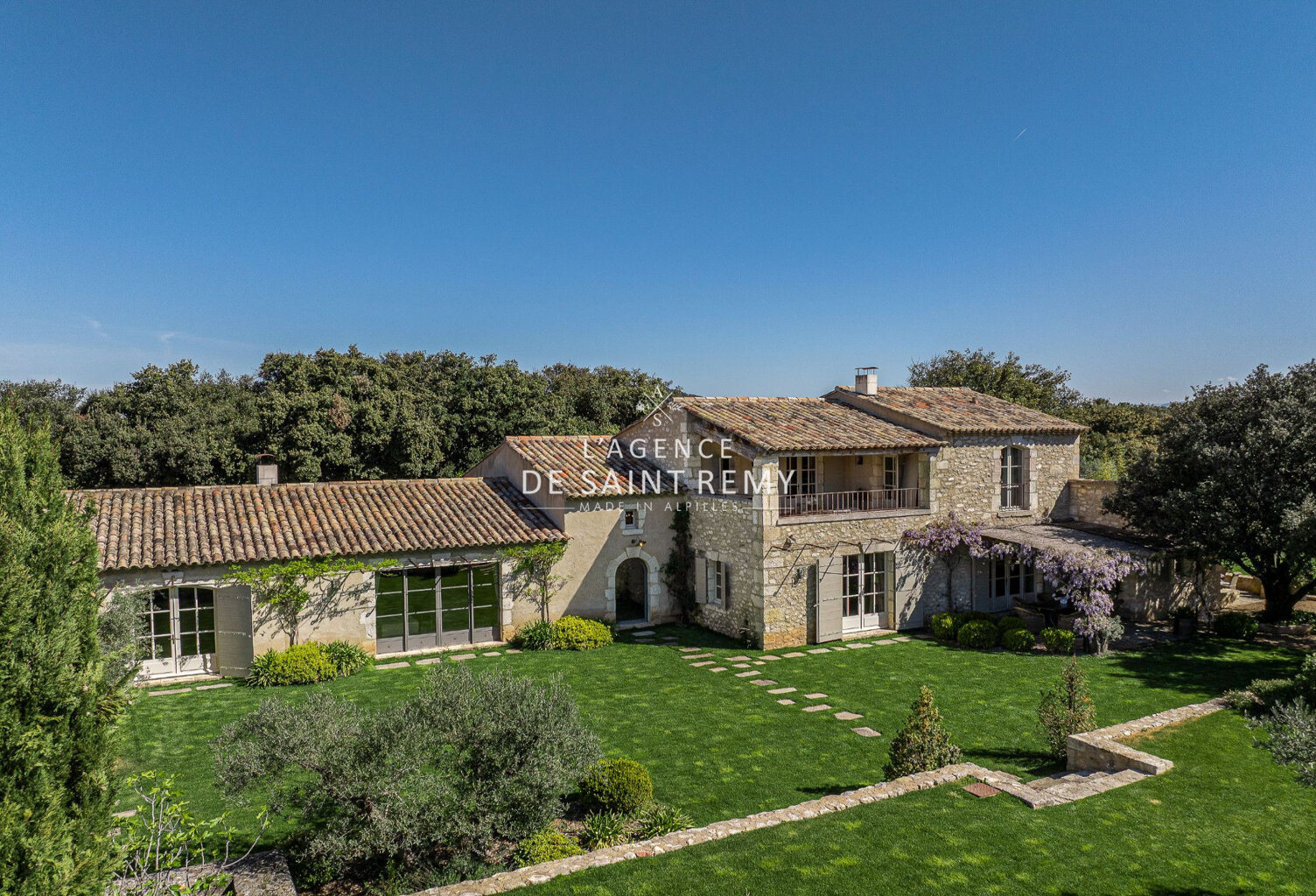 Bienvenue à une adresse confidentielle dans le somptueux villa — photo 1